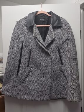 Bebe Black & White Herringbone Wool-Blend Cape with Faux Leather Collar